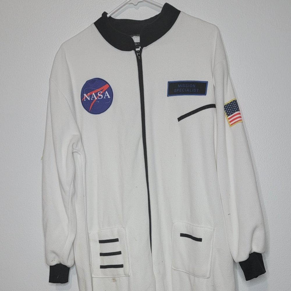 NASA Astronaut One Piece Silver Lilly Pajamas White Sz Adult S Small Halloween - Picture 2 of 7